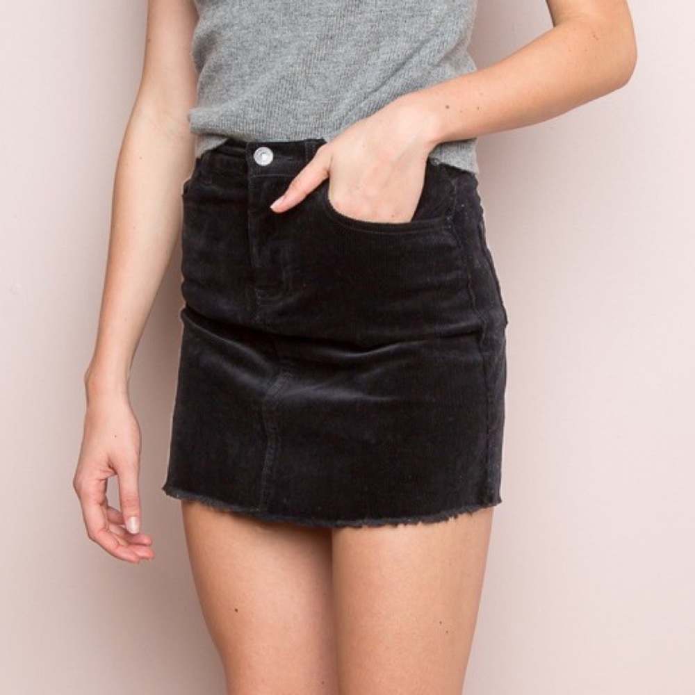 Brandy Melville Juliette Skirt